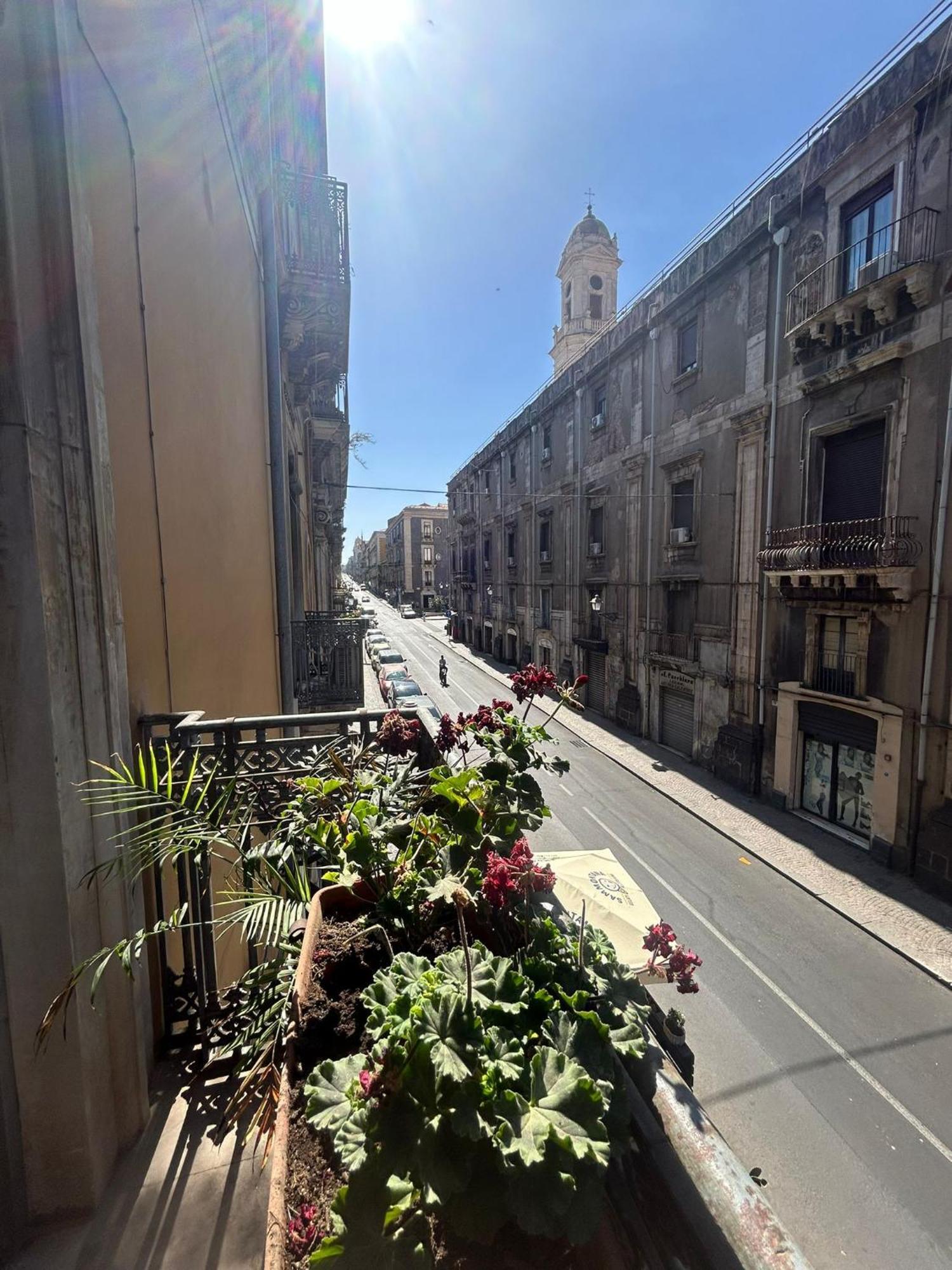 Bed And Books Bed & Breakfast Catania Luaran gambar